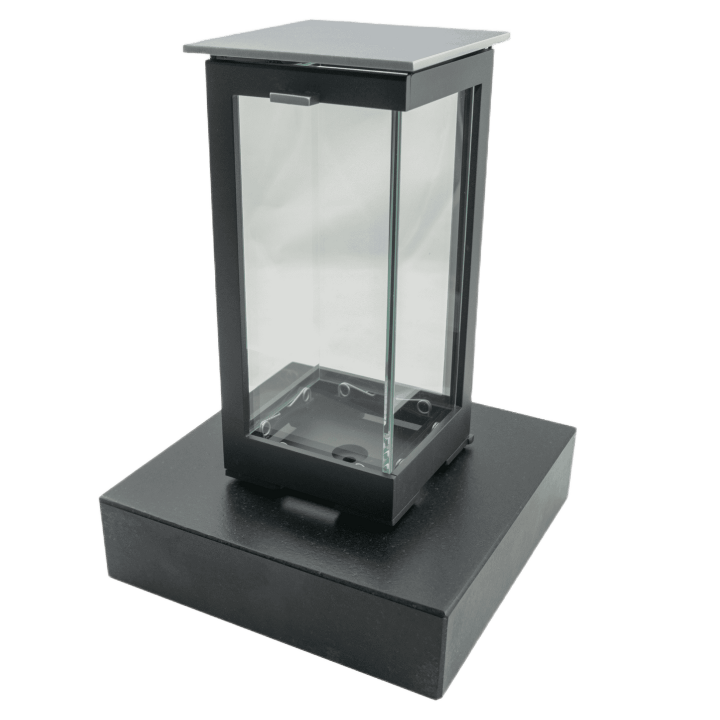 Grablaterne 1658 aus Aluminium auf Granitsockel Black