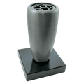 Grabvase 1705 aus Aluminium auf Granitsockel Black