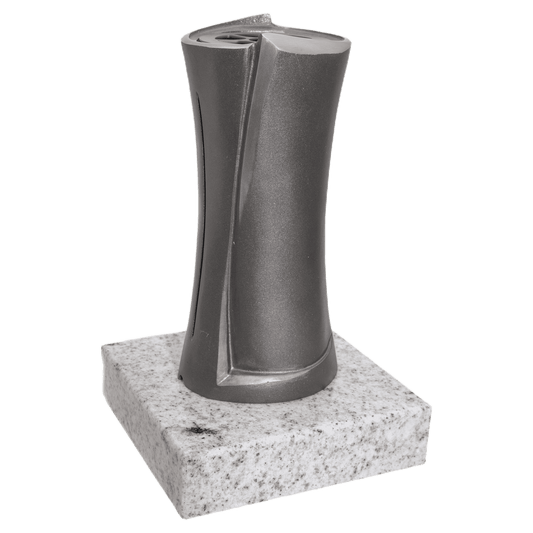 Grabvase Modell 58001 auf Sockel Viscont White